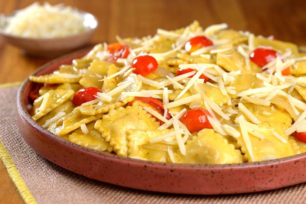 Receitas com Tempero SAZÓN® Na Medida: pratos fáceis para receber amigos